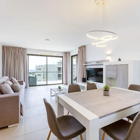Apartment Oasis Mar 2 Bdr W/ Pool By Lovelystay Portimao