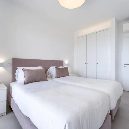 Oasis Mar 2 Bdr W/ Pool By Lovelystay Portimao