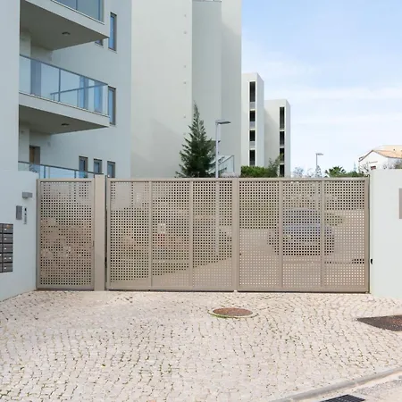 Oasis Mar 2 Bdr W/ Pool By Lovelystay Portimao