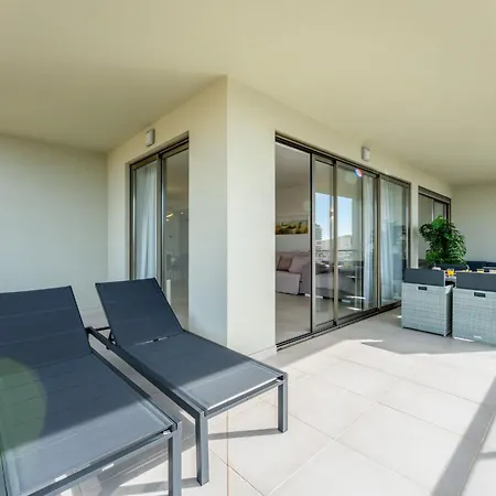 Oasis Mar 2 Bdr W/ Pool By Lovelystay * Portimao
