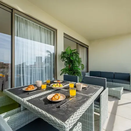Oasis Mar 2 Bdr W/ Pool By Lovelystay Apartment Portimao