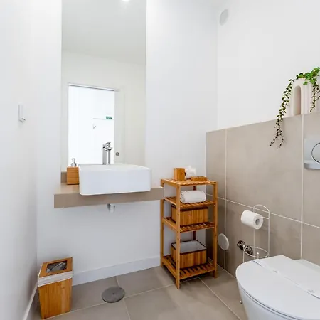 Oasis Mar 2 Bdr W/ Pool By Lovelystay Apartment Portimao